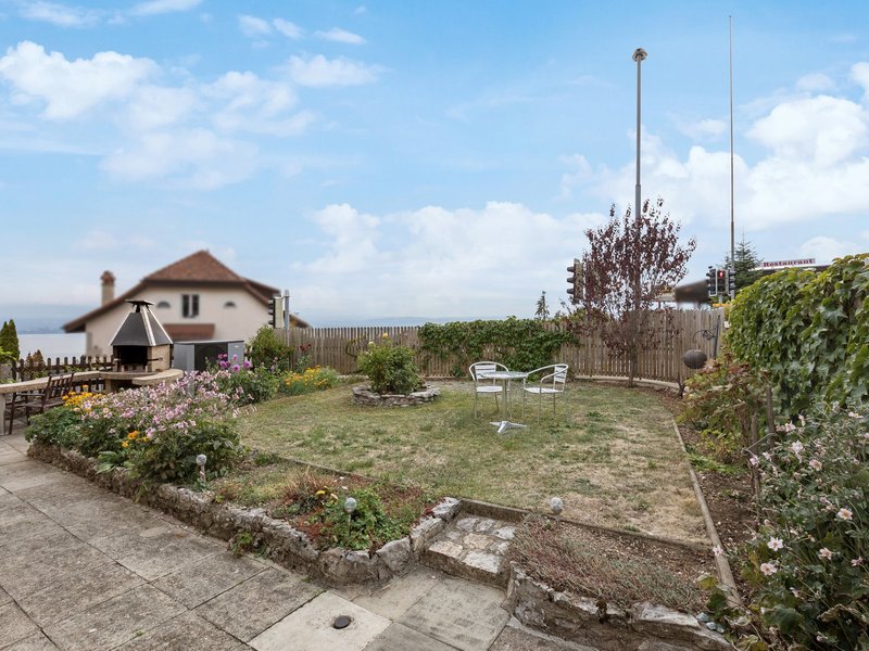 4.5-Zimmer Einfamilienhaus in Montmollin - Aussenflächen
