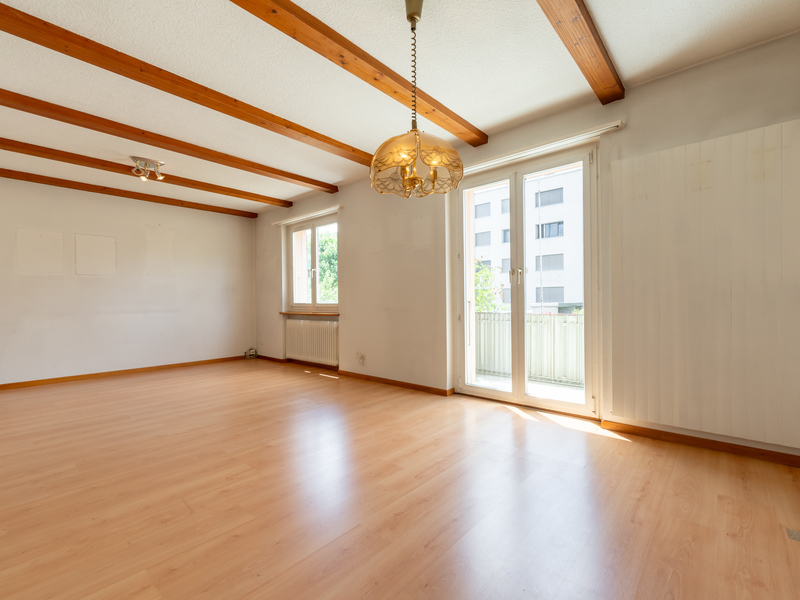 Moitié de maison jumelle de 4.5 pièces à Hägendorf - Séjour