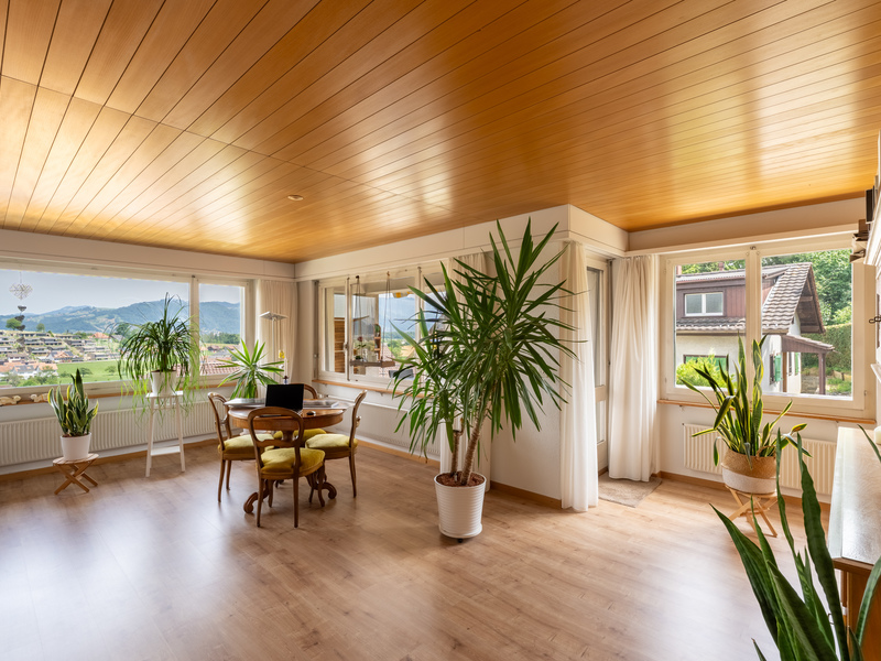 Casa unifamiliare di 7 locali a Thierachern - Zona giorno
