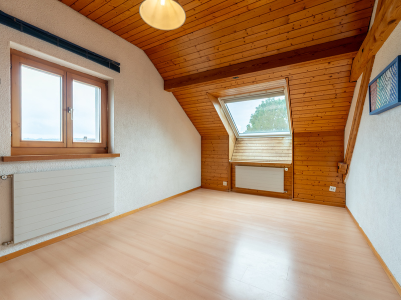 11-Zimmer Einfamilienhaus in Lostorf - Zimmer
