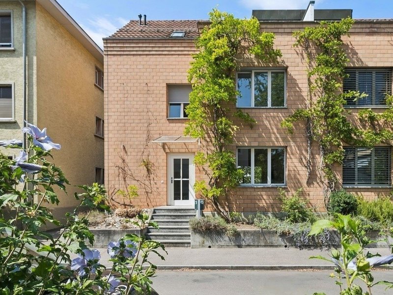 Maison individuelle de 4.5 pièces à Riehen - &nbsp;