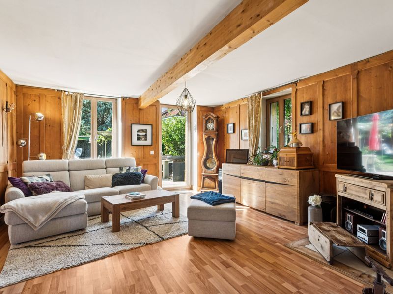 Maison individuelle de 6.5 pièces à Cugy - Séjour