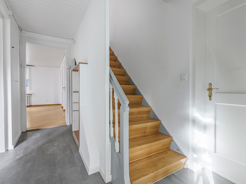 5.5-Zimmer Einfamilienhaus in Rorschach - Korridor