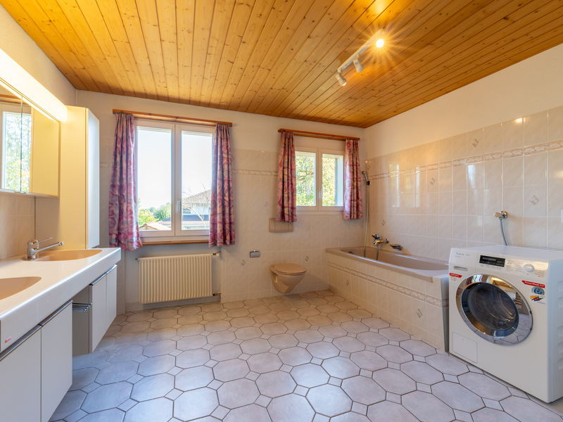 Maison individuelle de 6.5 pièces à Bolken - Salle de bain