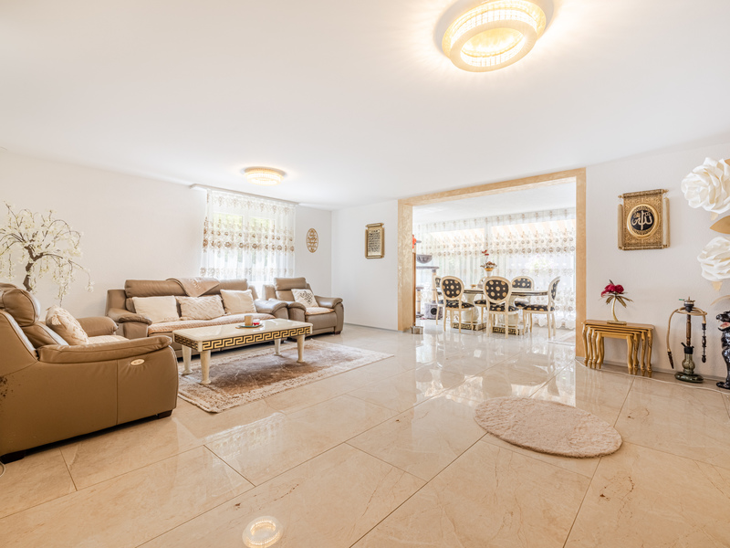 Appartement de 5.5 pièces à Wittenbach - Séjour et salle à manger