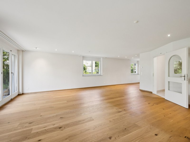 Maison individuelle de 8.5 pièces à Riehen - Séjour et salle à manger