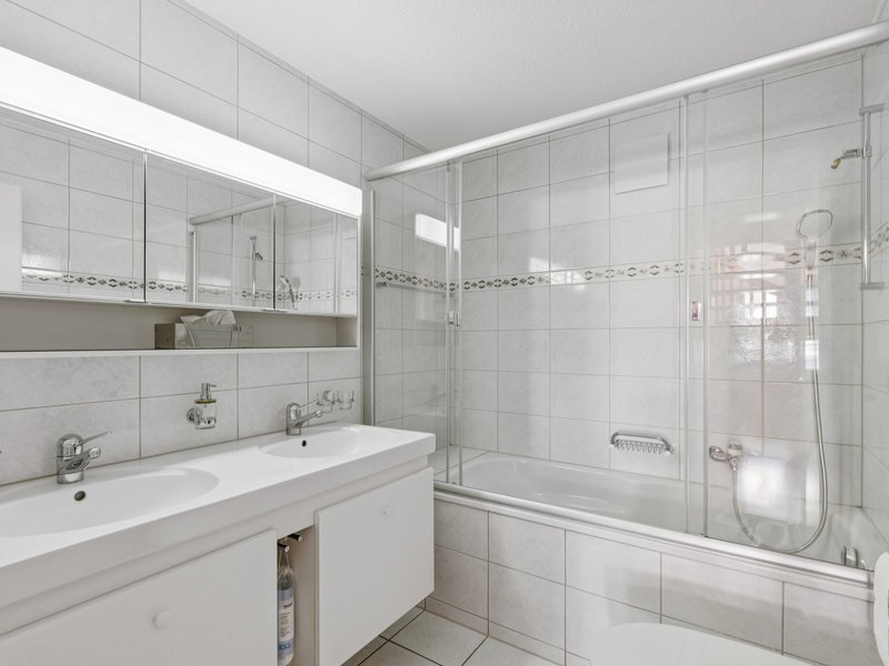 Duplex de 6.5 pièces à Schwyz - Salle de bain