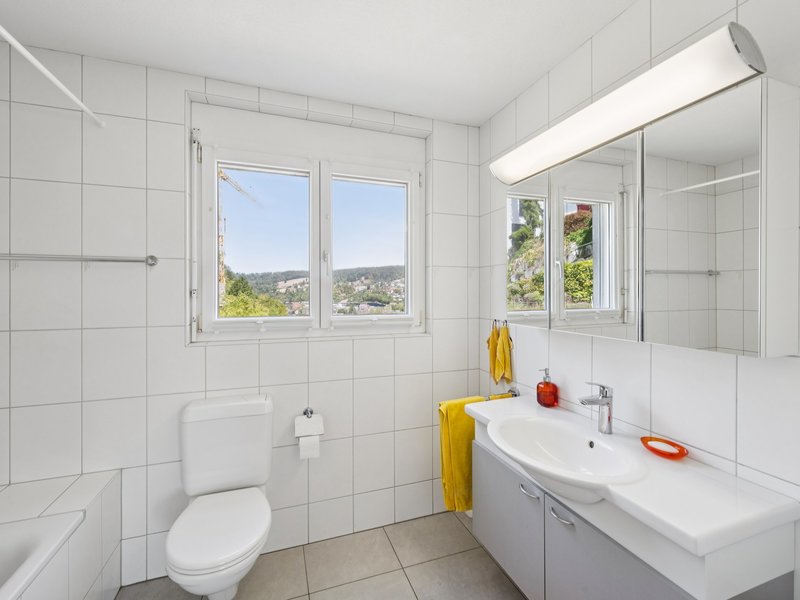Maison individuelle de 6.5 pièces à Hölstein - Salle de bain