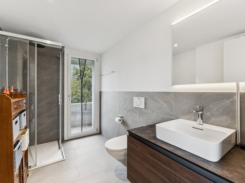 2.5-Zimmer Wohnung in Werthenstein - Badezimmer