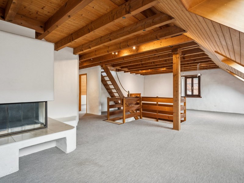 Duplex de 5.5 pièces à Wittnau - Séjour
