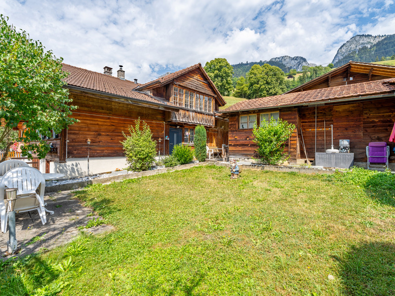 Maison individuelle de 5.5 pièces à Erlenbach im Simmental - Surfaces extérieures