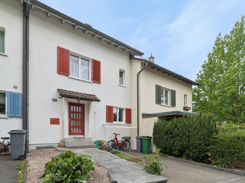 4.5-Zimmer Reihenmittelhaus in Zürich - &nbsp;