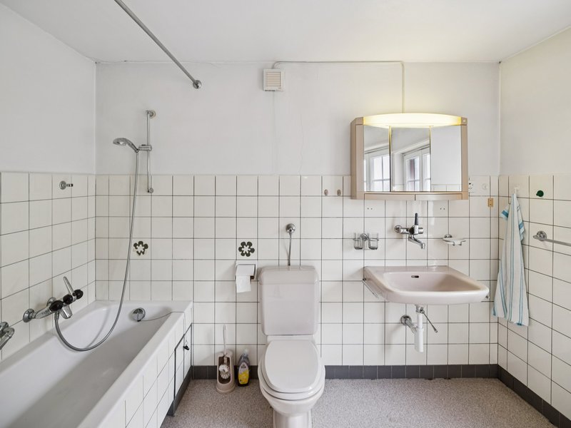 Maison individuelle de 4.5 pièces à Bettingen - Salle de bain