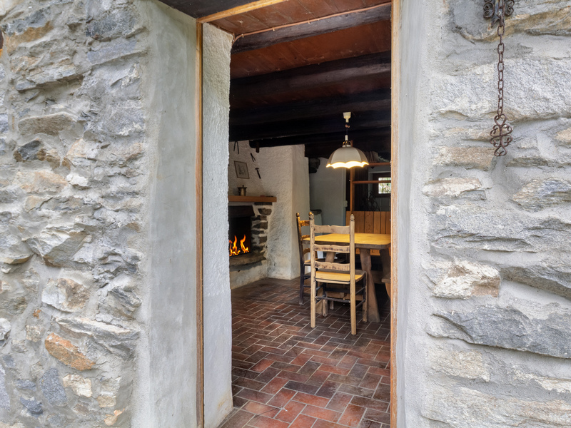 3.5-Zimmer Einfamilienhaus in Cerentino - Eingangsbereich