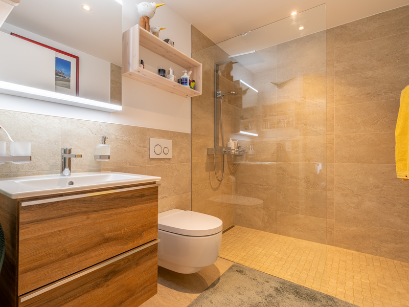 Appartement de 3.5 pièces à Bolligen - Salle de bain