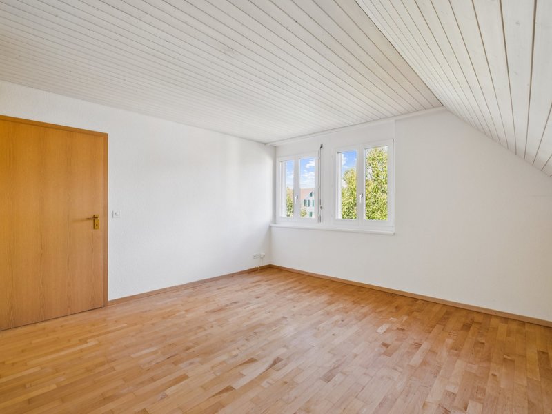 Duplex de 7.5 pièces à Aesch - Chambre