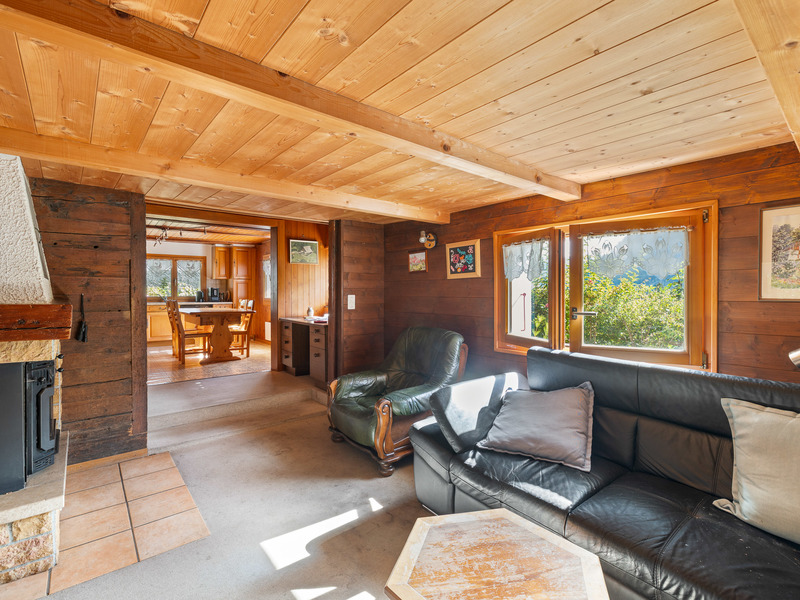 Maison individuelle de 4.5 pièces à Les Granges (Salvan) - Séjour et salle à manger