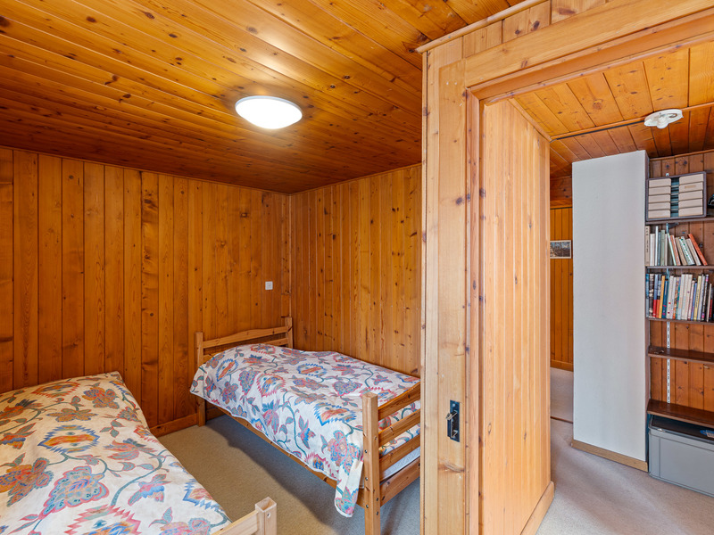 Maison individuelle de 4.5 pièces à Les Granges (Salvan) - Chambre