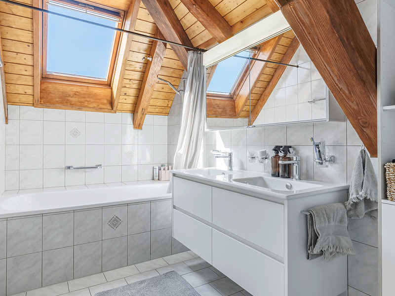 Wohn-/Geschäftshaus in Rorschach - Badezimmer