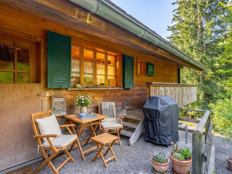 Maison individuelle de 5 pièces à Boltigen - Surfaces extérieures