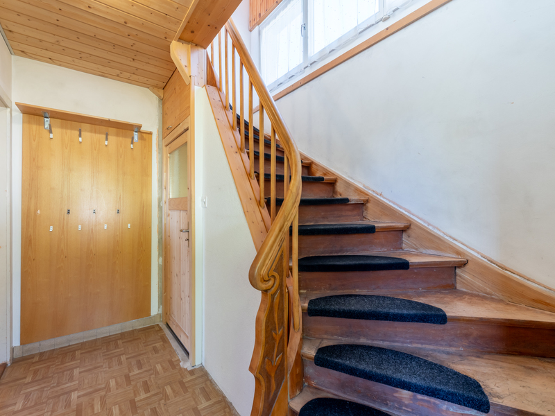 Maison individuelle de 6.5 pièces à Bellach - Hall d'entrée