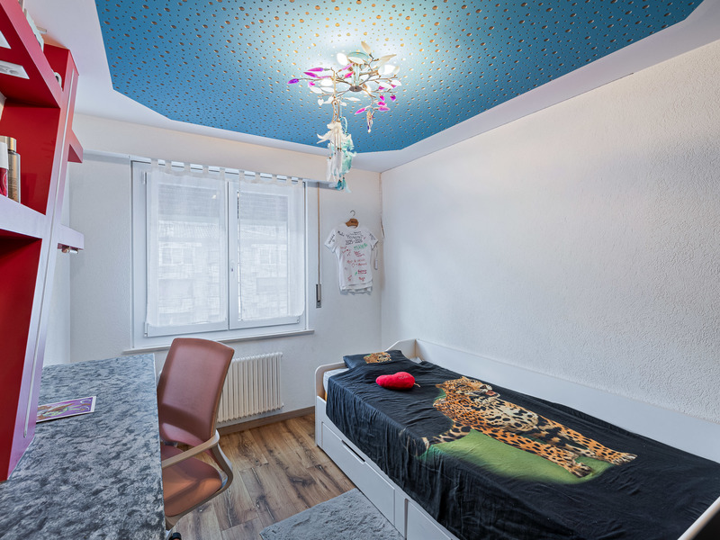 Appartement de 3.5 pièces à Chalais - Chambre
