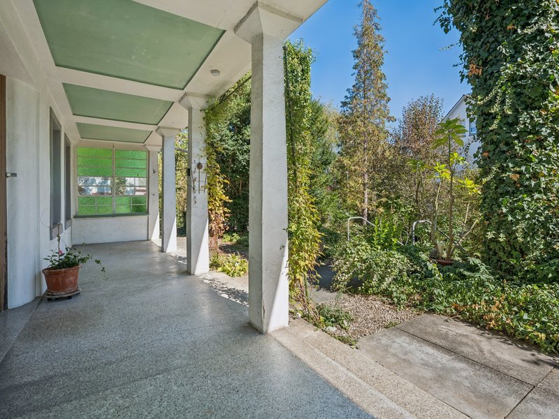 5.5-Zimmer Einfamilienhaus in Reinach - Aussenflächen