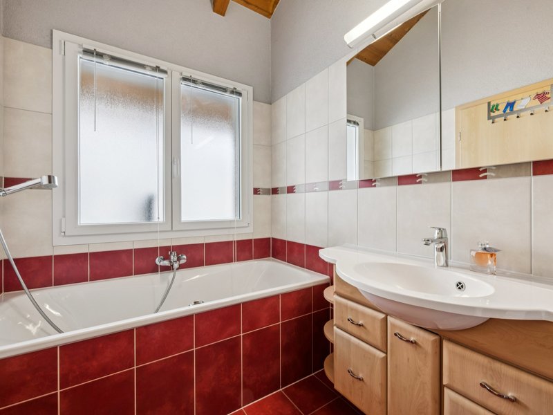 5.5-Zimmer Einfamilienhaus in Muraz - Badezimmer