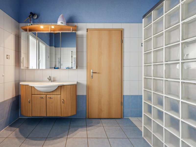 5.5-Zimmer Einfamilienhaus in Muraz - Badezimmer