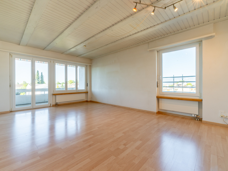 4.5-Zimmer Wohnung in Etziken - Wohnbereich