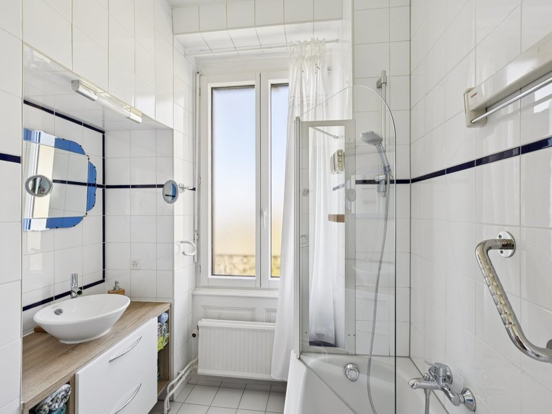 Appartement de 3.5 pièces à Veytaux - Salle de bain