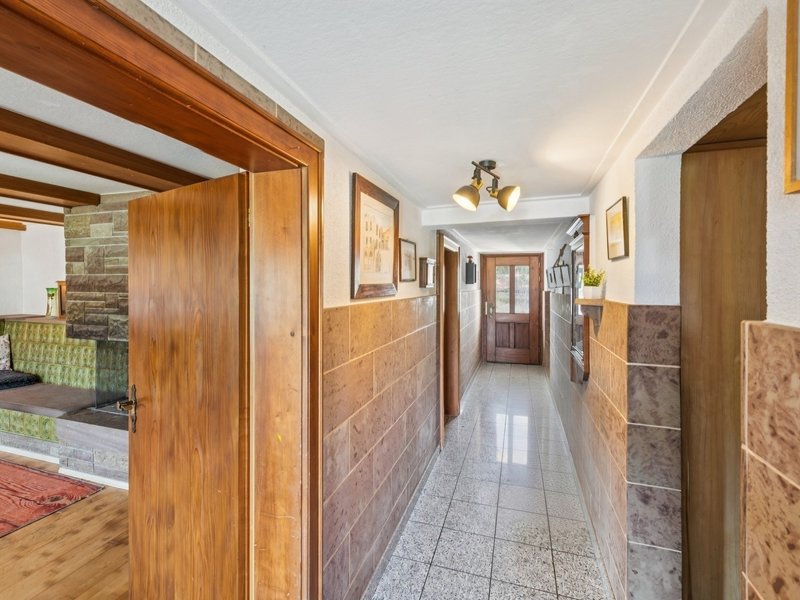 10.5-Zimmer Einfamilienhaus in Oberhofen AG - Korridor