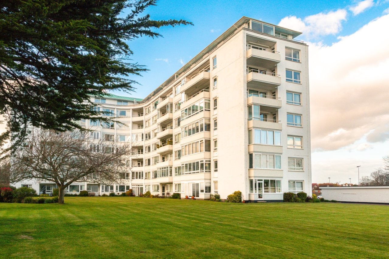 Eastbourne (29).jpg
