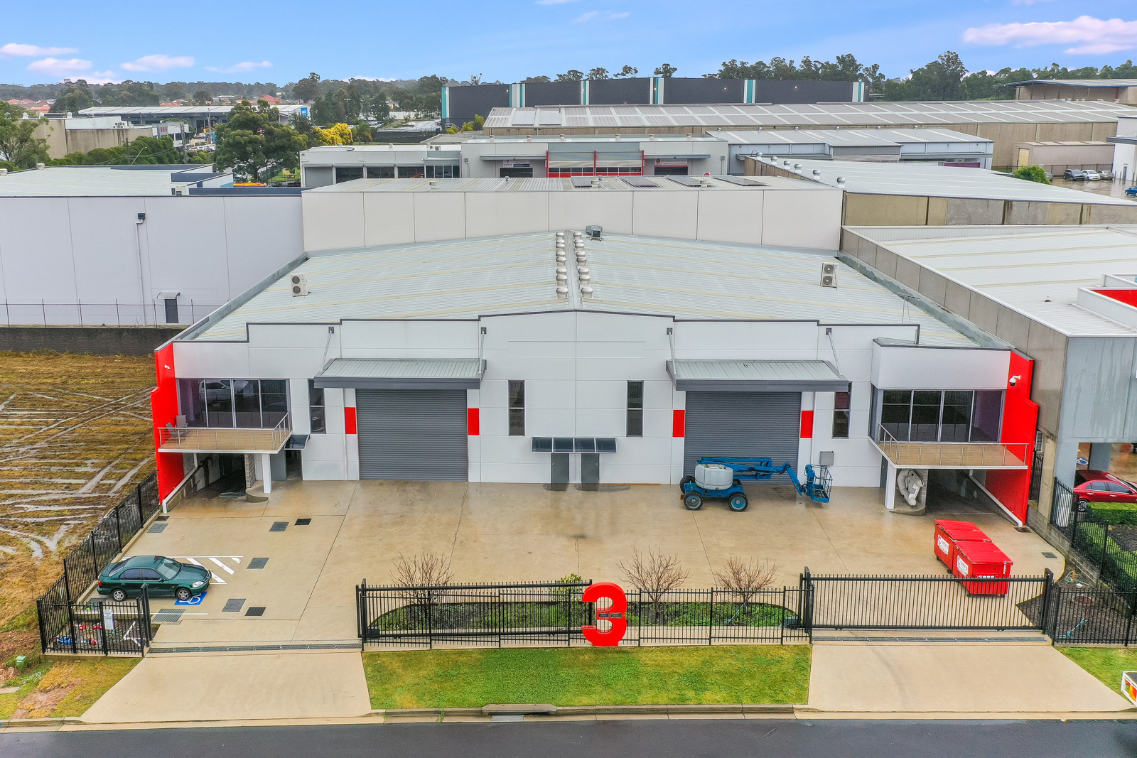 1/3 Voyager Circuit, Glendenning