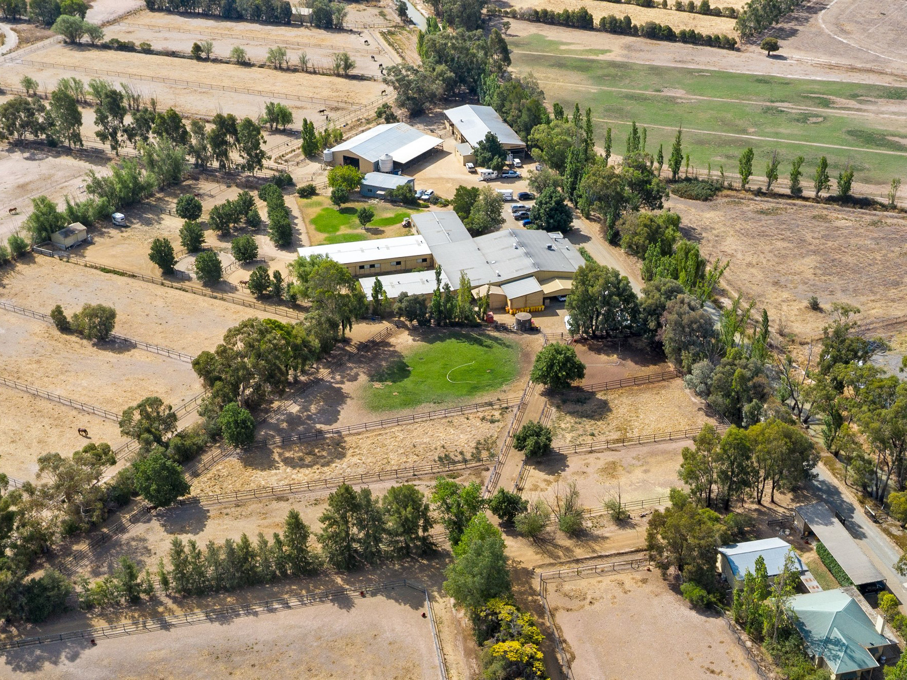 Goulburn Valley Equine Hospital Pty Ltd wholly owned by the University