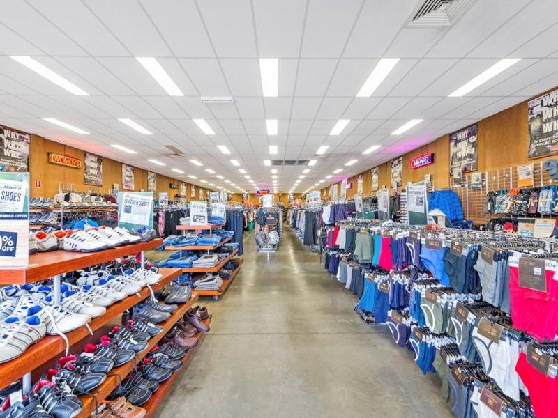 Rivers, A Leading National Retailer Burgess Rawson