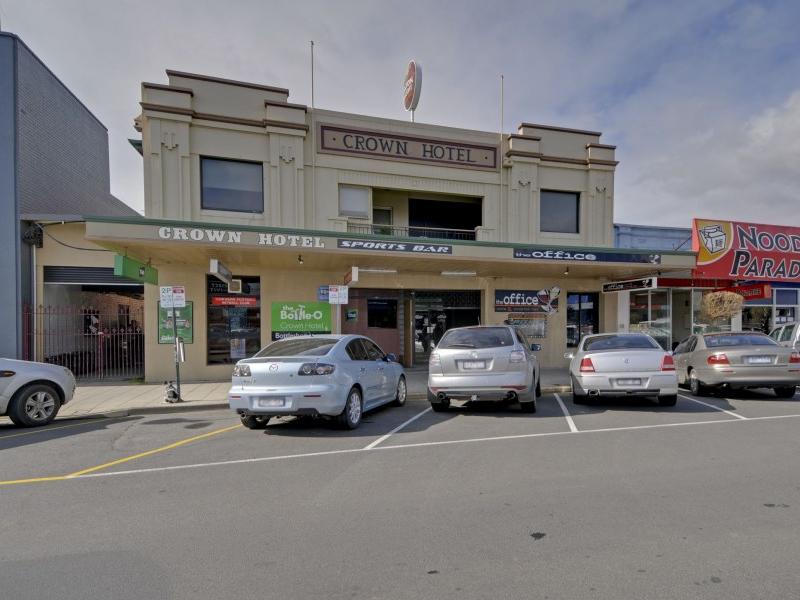 Crown Hotel Fit For a King Burgess Rawson