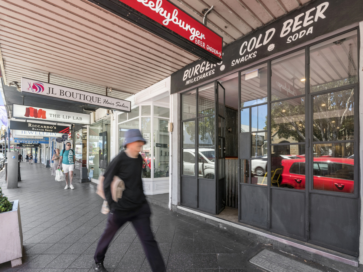 Paddington Restaurant / Bar + Outdoor Dining Burgess Rawson