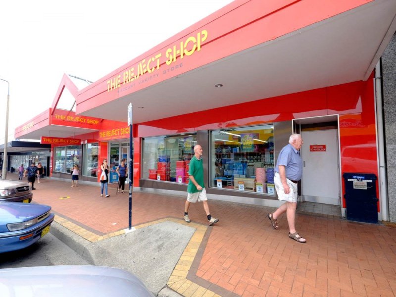 TAREE_Reject Shop Burgess Rawson Melbourne