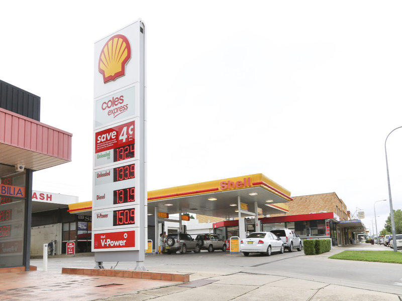 GRIFFITH_SHELL / COLES EXPRESS Burgess Rawson Melbourne