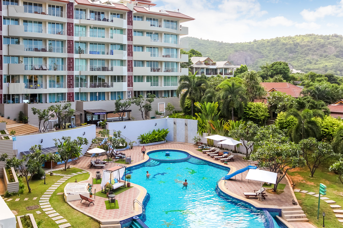 Searidge Beautiful 3 Bedroom Condo With Great Views Property