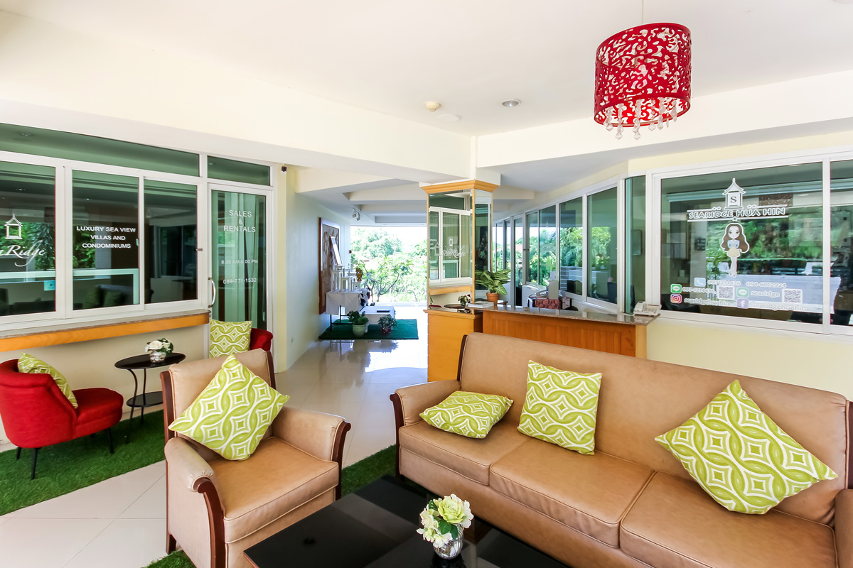 Searidge Beautiful 3 Bedroom Condo With Great Views Property