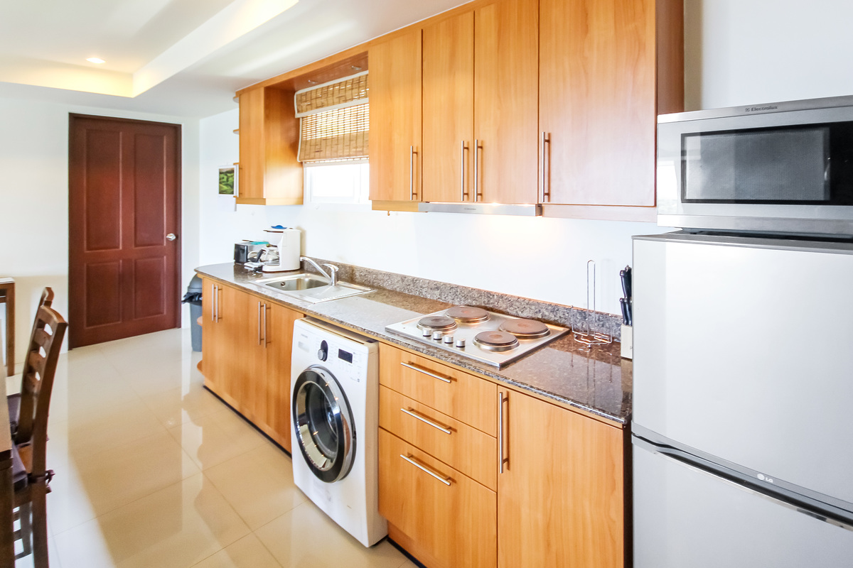 Searidge Beautiful 3 Bedroom Condo With Great Views Property