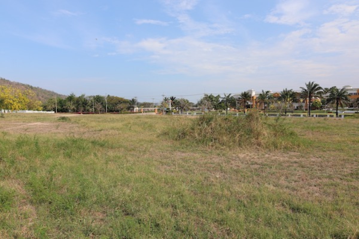 Golf course land Palm Hills for sale Property Solutions Hua Hin