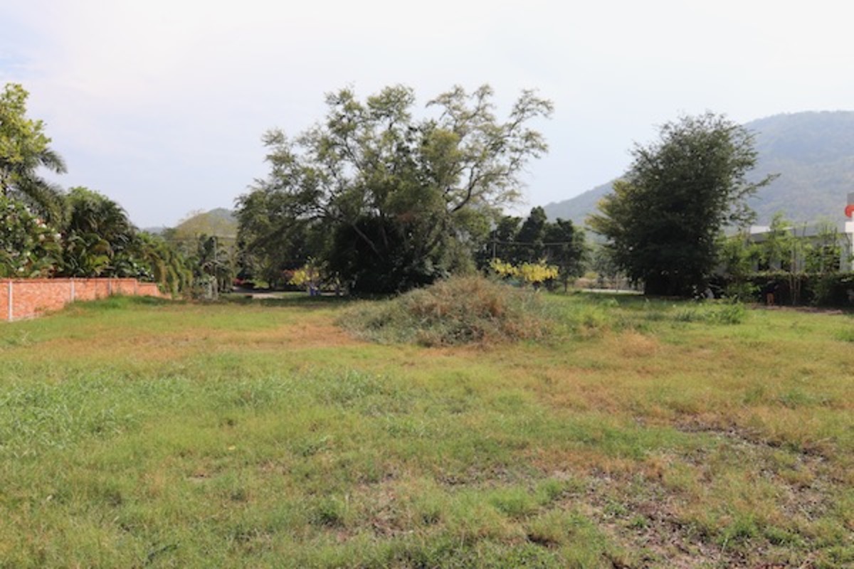 Golf course land Palm Hills for sale Property Solutions Hua Hin