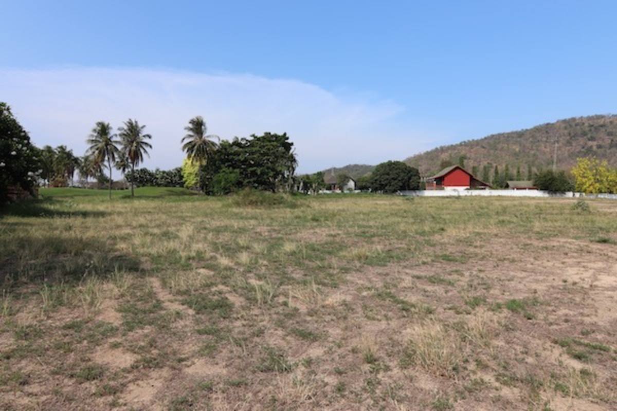 Golf course land Palm Hills for sale Property Solutions Hua Hin