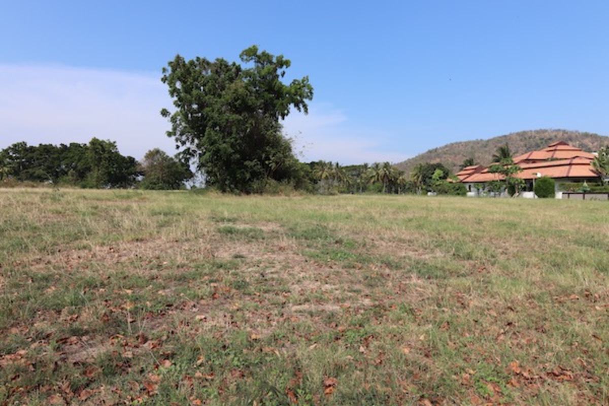 Golf course land Palm Hills for sale Property Solutions Hua Hin