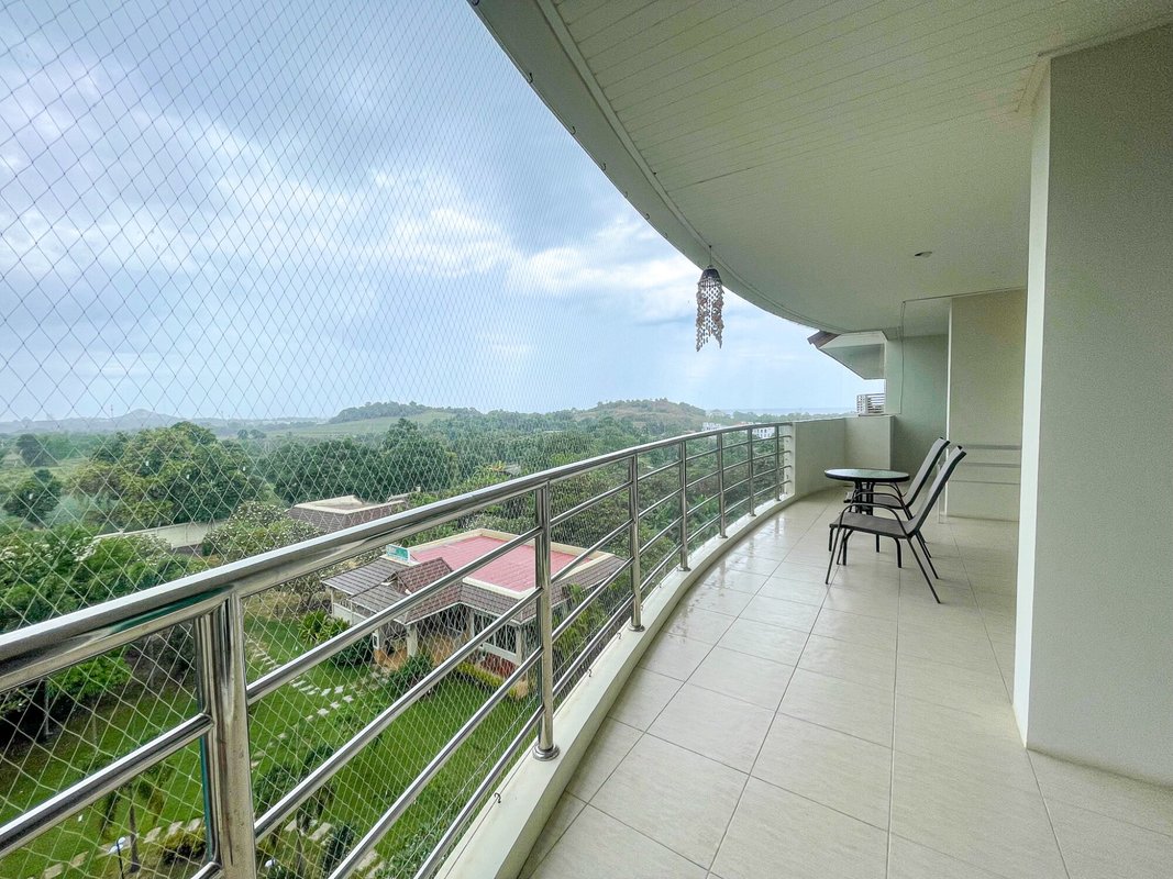 Searidge Absolutely Stunning 2 Bedroom Condo For Sale Property
