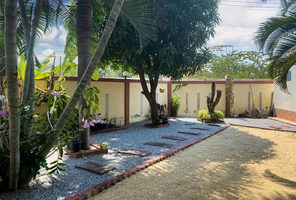 2 Storey Stand Alone House On A Big Land Plot Lazudi Luxury Hua Hin Property Co., Ltd