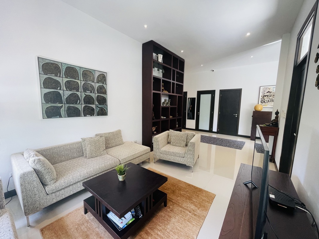 Black Mountain Villa moderna de 3 dormitorios y 2 baños con piscina